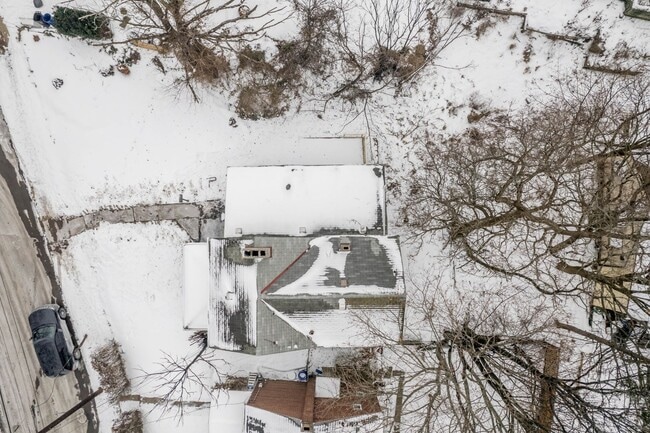 Photo - Stunning 3 bedroom home in Brookline available July 1!