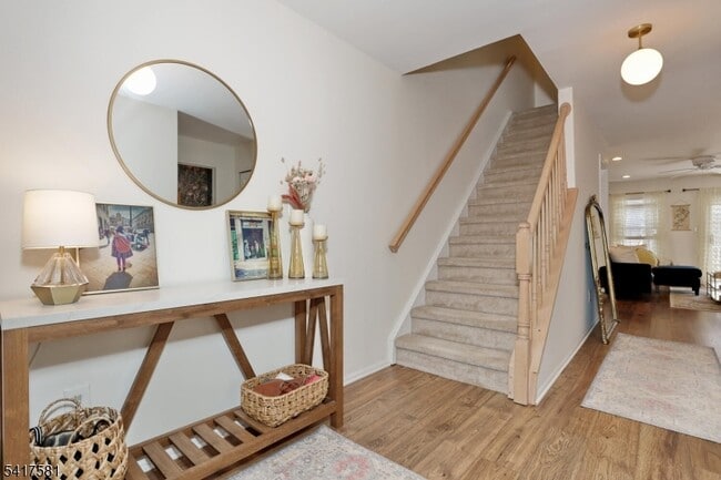 Photo - 2051 Charles Ct