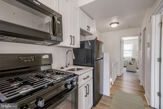 Photo - 2538 9th St NW