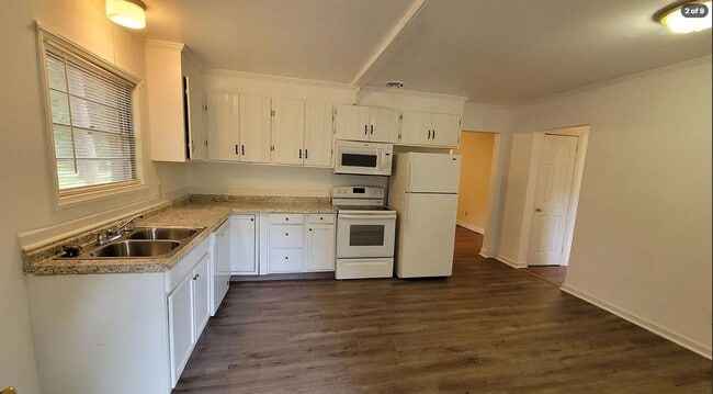 Photo - 271 Peachtree Cir