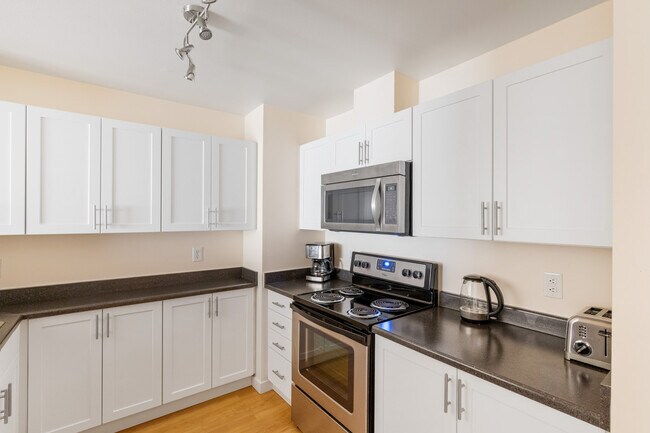 Photo - 938 110th Ave NE Unit FL2-ID906