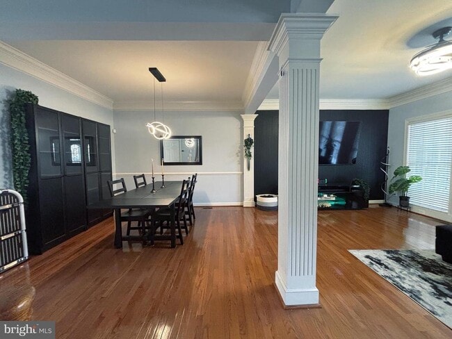 Photo - 3120 King Ln