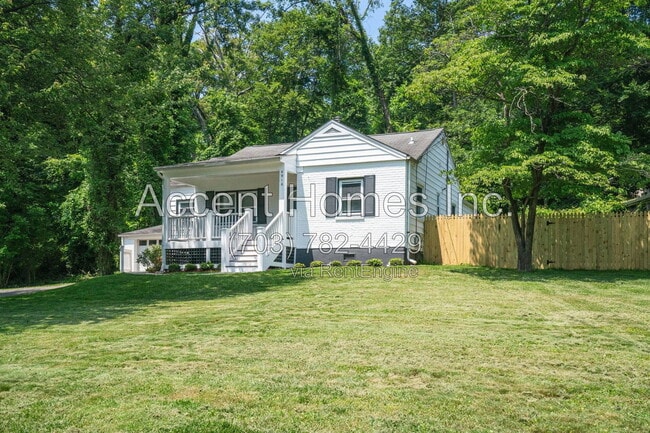 Photo - 4916 Chowan Ave