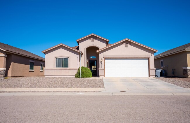 Building Photo - 14311 Early Morn Ave