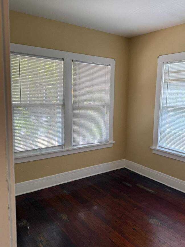 Photo - 801 SW 4th Ct Unit 5