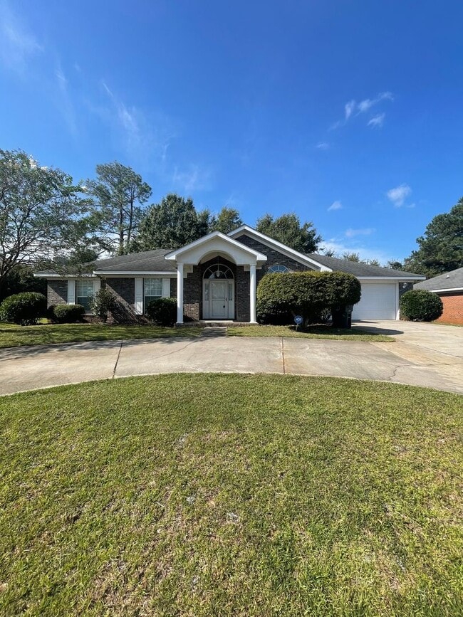 Building Photo - Available January!