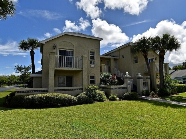 Building Photo - 1650 SE Green Acres Cir Unit E201