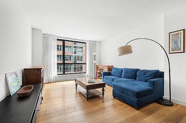 Photo - 540 W 28th St Unit 3B