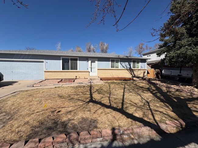 Photo - Large 5 bed 3 bath house near Cherry Creek Reservoir!