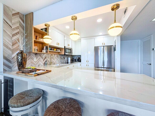 Photo - 2311 S Cypress Bend Dr Unit 319a