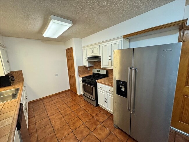 Photo - 5914 Wagon Bend