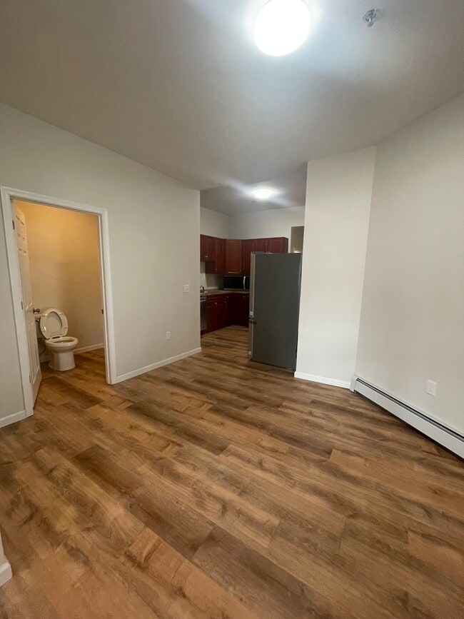 Photo - 720 Marion St Unit 3