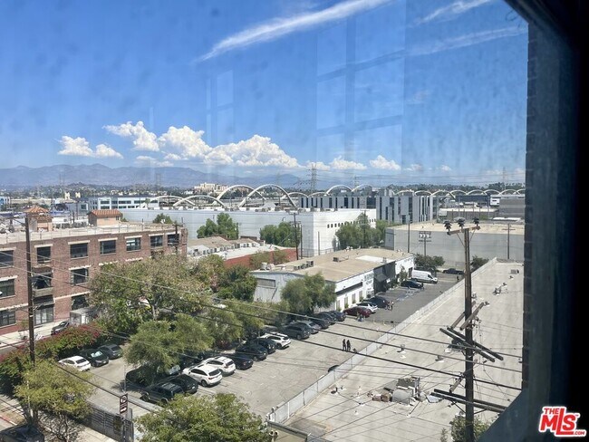1850 Industrial St Unidad 504