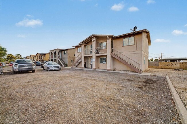 Photo - 7144 N 66th Dr Unit 102