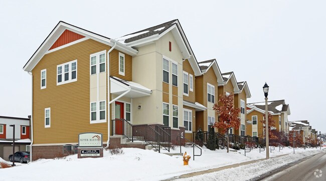Riverbluff Townhomes - Riverbluff Townhomes
