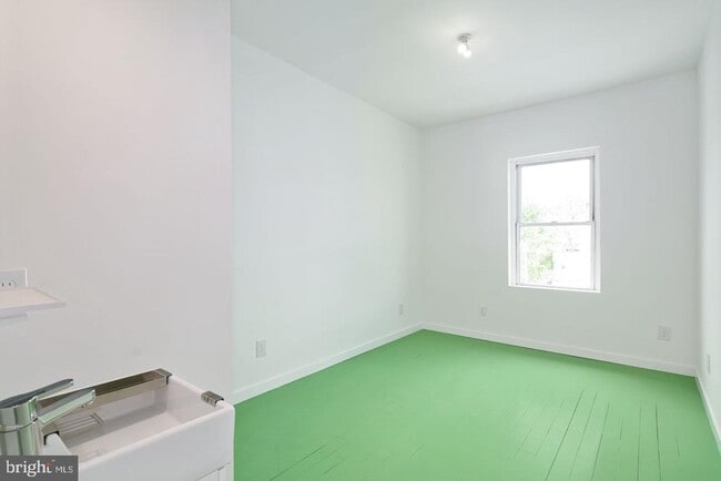 Photo - 2329 Frankford Ave