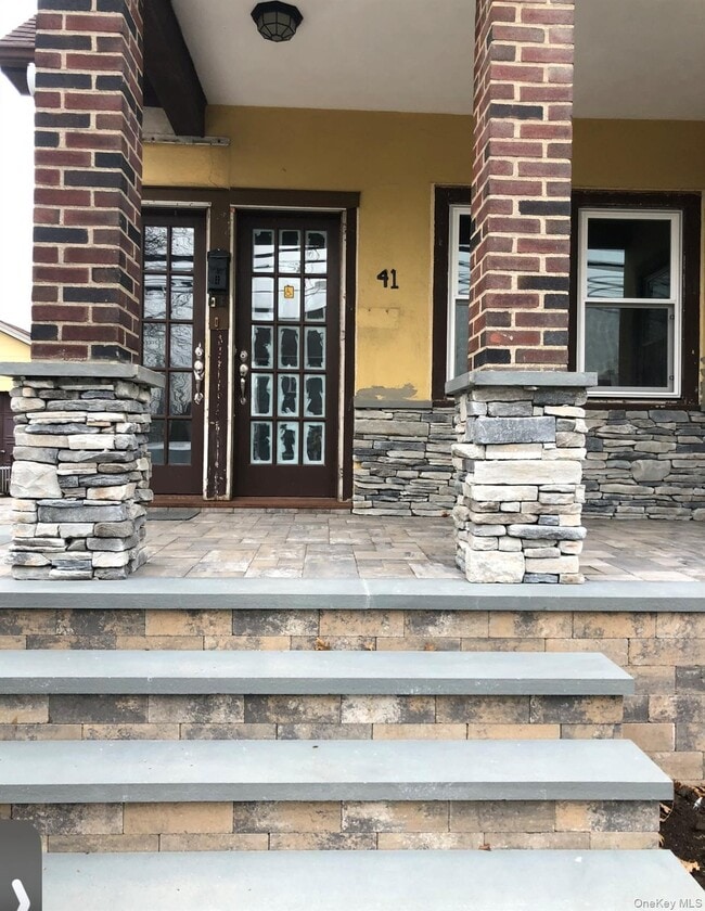 Building Photo - 41 Lafayette Ave Unit B