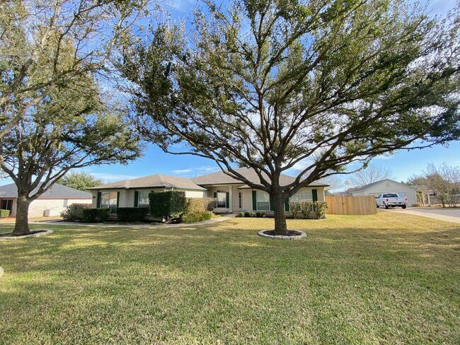 Photo - 3605 Winding Way