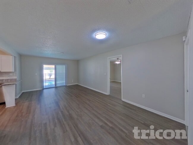 Photo - 6969 Briarwood Ave N