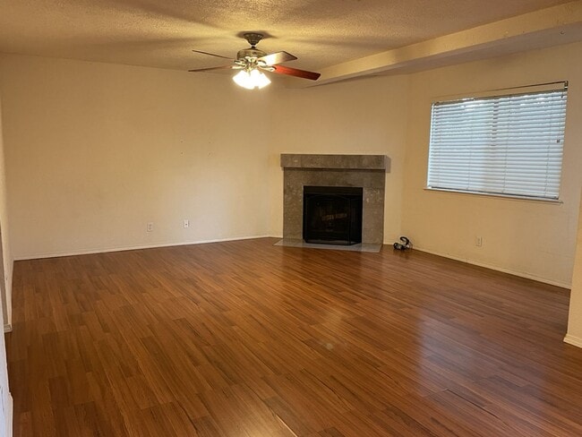 3401 Bermuda Ave