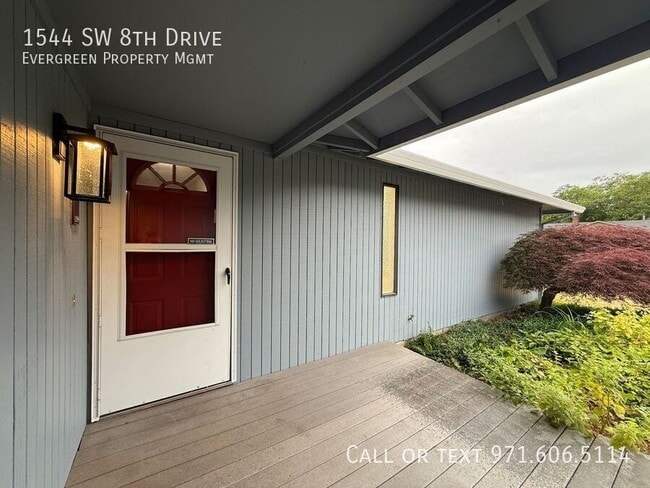 Photo - 1544 SW 8th Dr