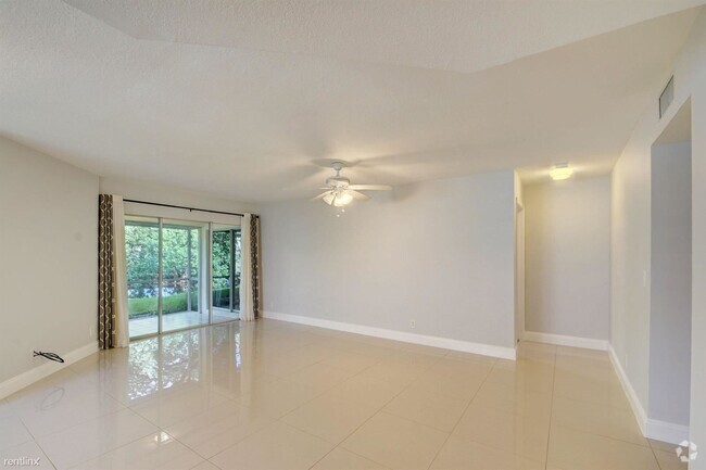 Building Photo - 3 br, 2 bath Condo - 17266 Boca Club Blvd ... Unit Apt 1601