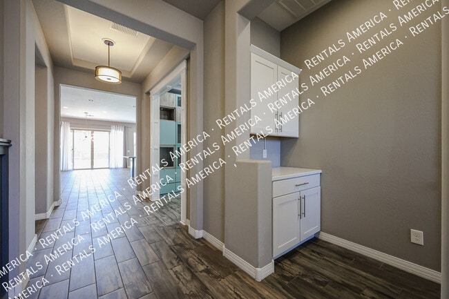 Photo - 5833 S Wilson Way