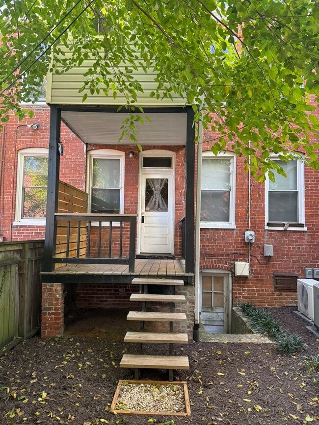 Photo - 3 Bedroom 1.5 bath Fan home for rent