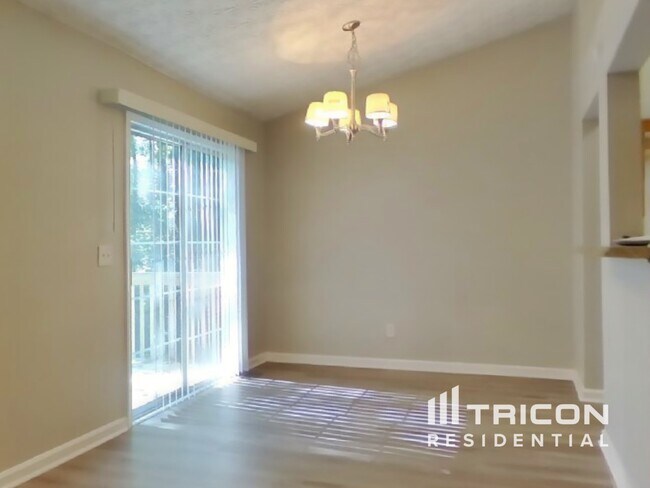 Photo - 93 Linville Pointe