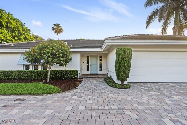 Building Photo - 635 Fountainhead Ln