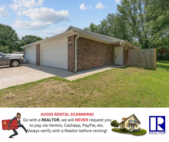 Building Photo - "Spacious 3-Bedroom Duplex in Prime Spring... Unit A Rental