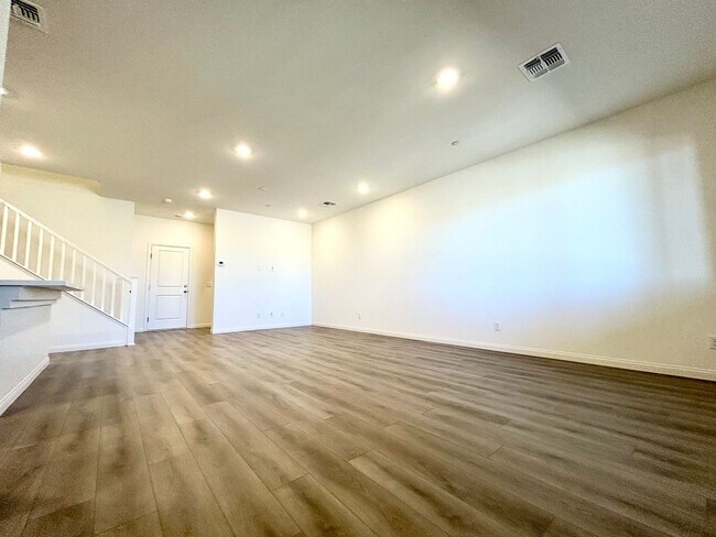 Photo - Brand new Townhome!   Summerlin West