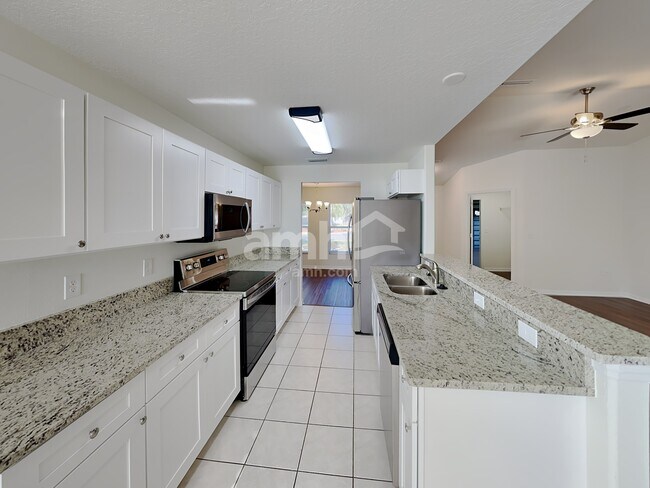 Photo - 9605 27th Ave E