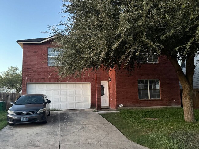Photo - 4 Bedroom 2 1/2 Bath Plus Office Near 151 ...