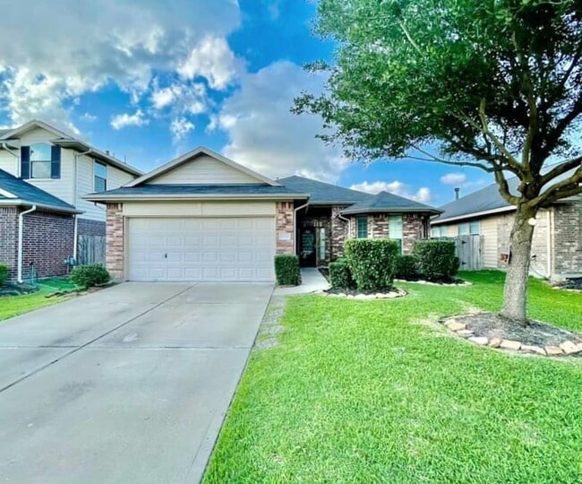 Photo - 21510 Sierra Long Dr House