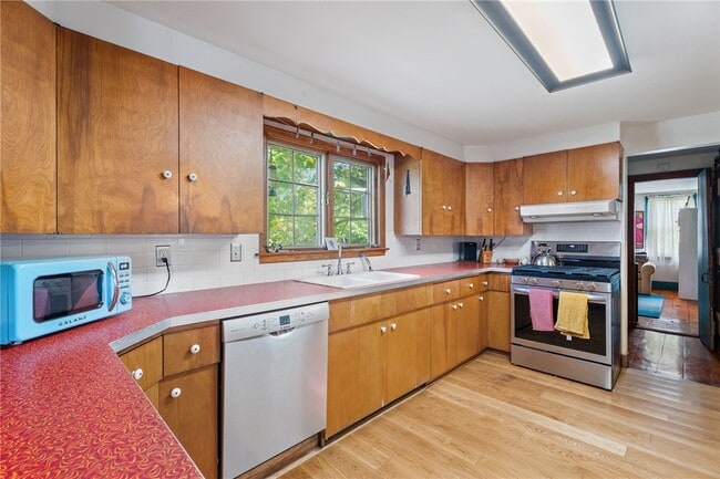 Photo - 3040 Agard Rd