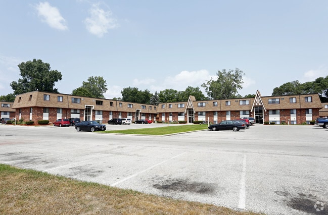 Hunt Club Apartments