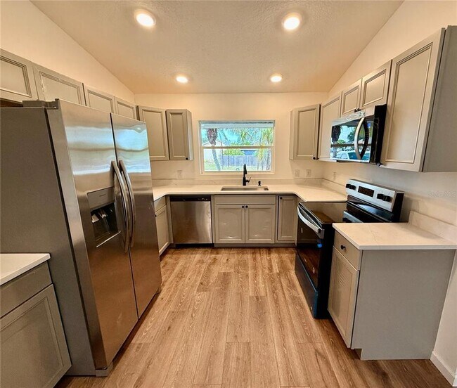 Photo - 7818 Kensingham Ct