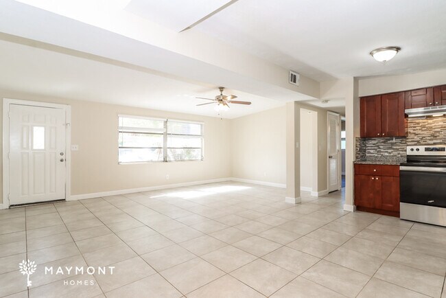 Photo - 2250 Norman Dr