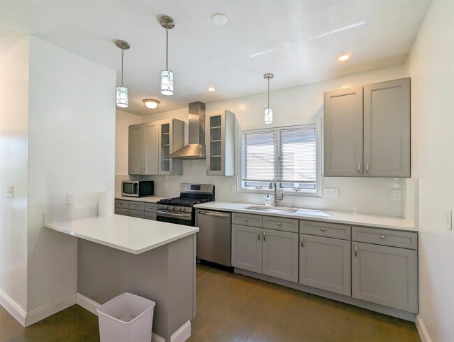 Photo - 108 W Quincy St Unit 1