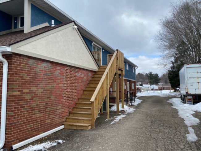 Photo - 49141 Calcutta Smith Ferry Rd Unit 1-B