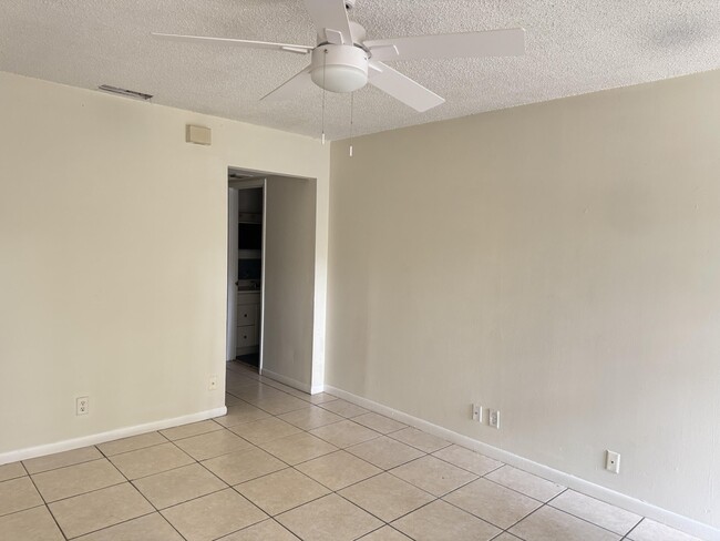 Photo - 1119 Goldenrod Rd