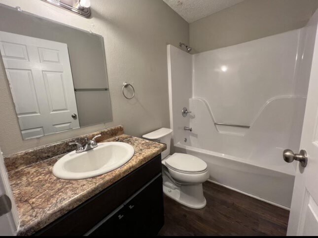 Photo - 515 S New Ave