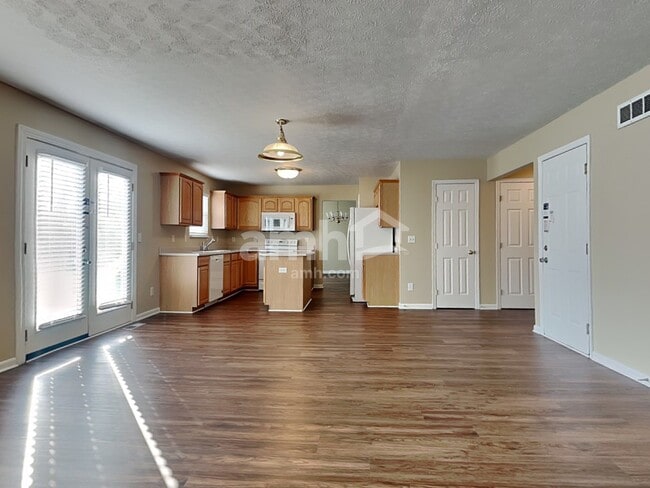 Photo - 5955 Furlong Way