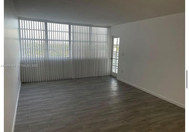 Photo - 1351 NE Miami Gardens Dr Unit 1421E