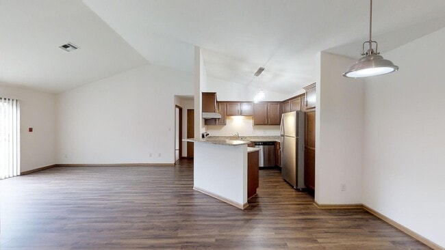 Photo - RENOVATED Condo Style Upper 2 Bedroom 2 Bathroom Apartment is Available Unit 14242