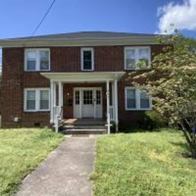 Photo - 321 E 5th St Unit Apt 3