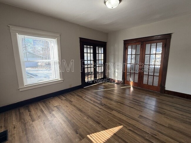 Photo - 310 N Lindsay St