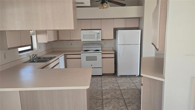 Photo - 380 S Quincy Rd