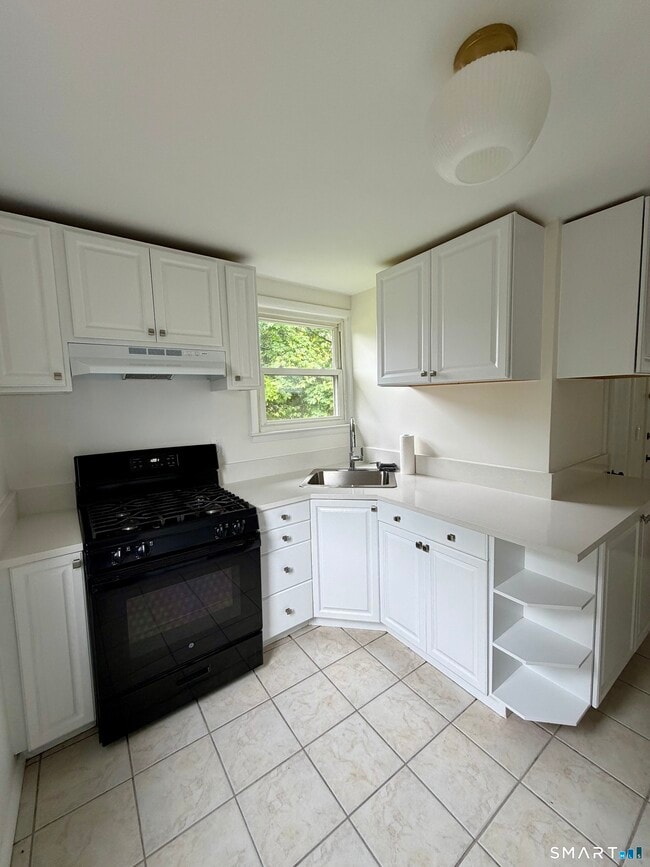 Photo - 33 MacIntosh Rd
